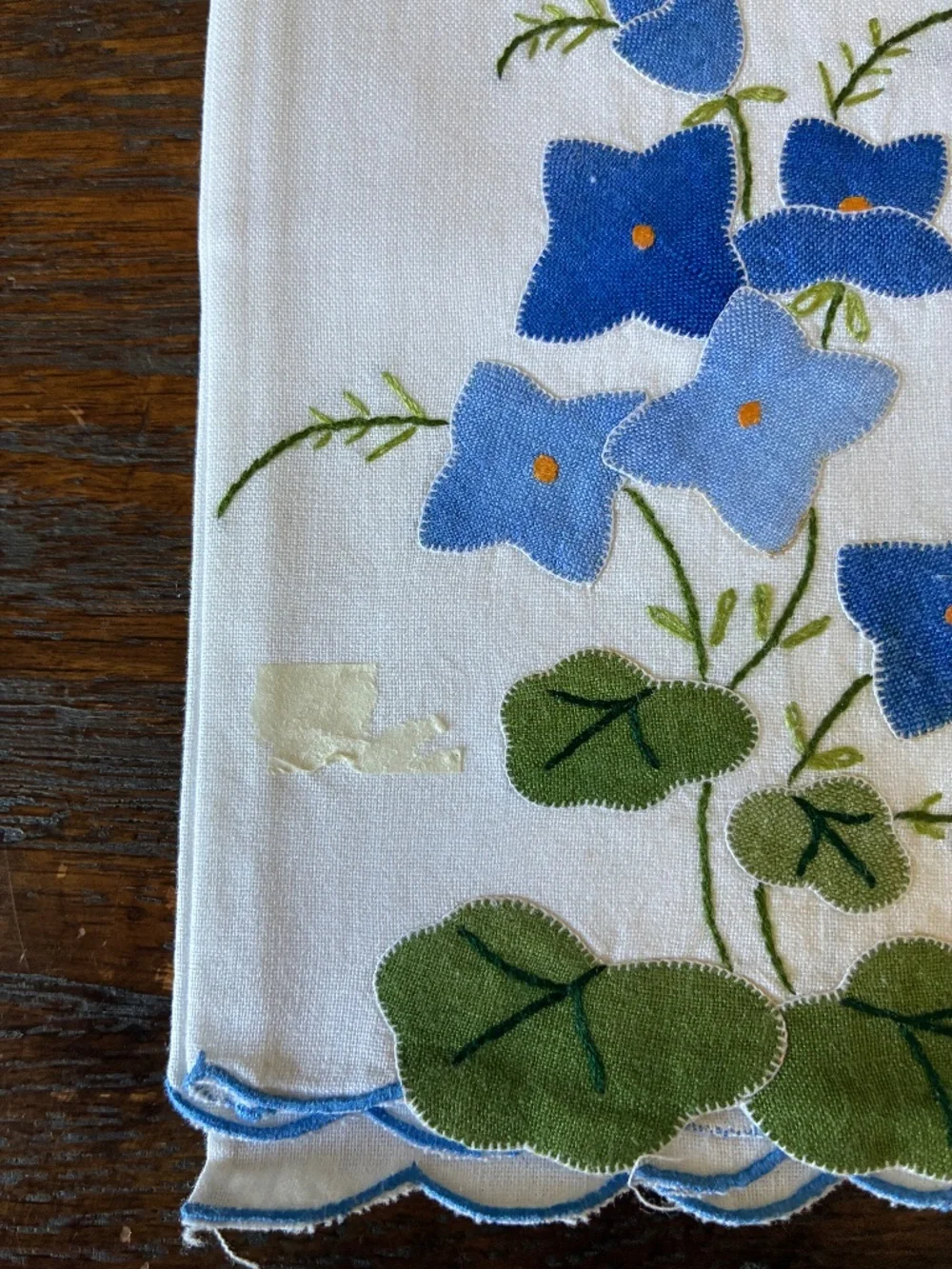 Vintage Hand Appliquéd and Embroidered Guest Hand Towels New
